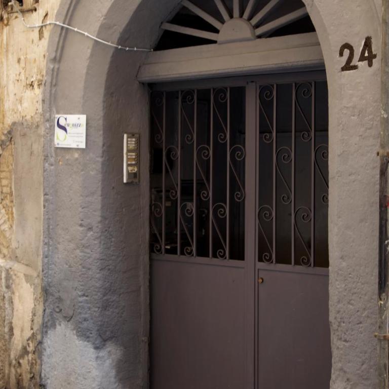 Scugnizzo Apartment - One-Bedroom House - 12