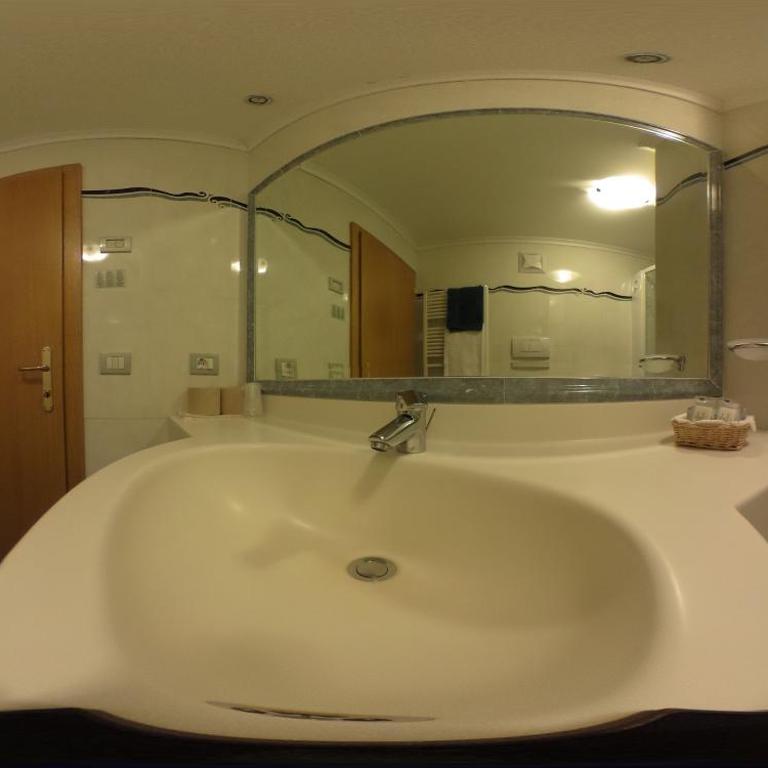 Hotel Stella Montis - Camera Familiare - 2