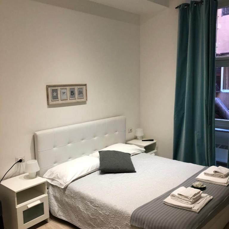 Spazio Cavour Guesthouse - Camera Deluxe (2 Adulti + 1 Bambino) - 5