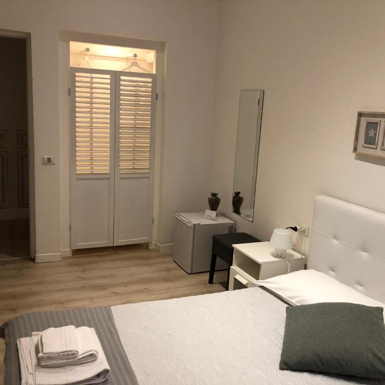 Spazio Cavour Guesthouse - Camera Deluxe (2 Adulti + 1 Bambino) - 6