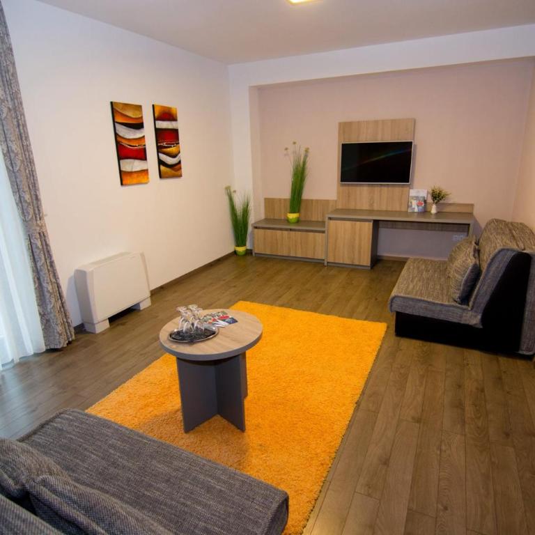 Motel Kamenica - Twin Room with Terrace - 1