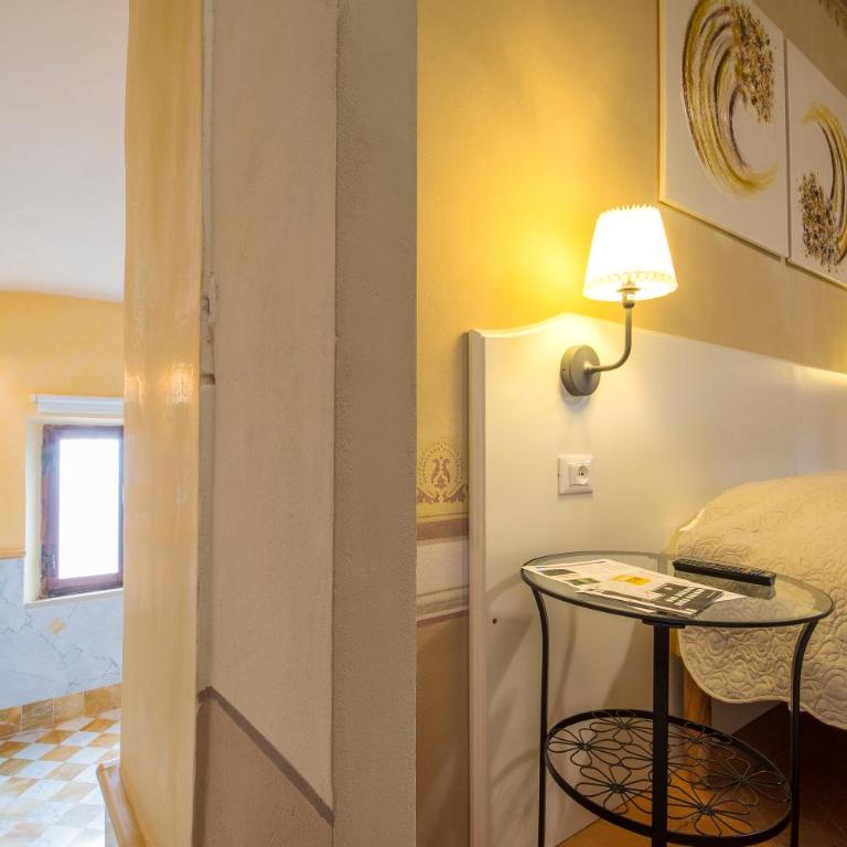 Villa Sant’Andrea - Camera Deluxe Matrimoniale/Doppia con Letti Singoli, con Vasca Idromassaggio - 2