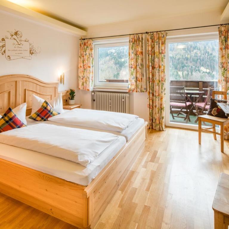 Zur Schönen Aussicht Hotel garni - Comfort Doppelzimmer mit Balkon - 3