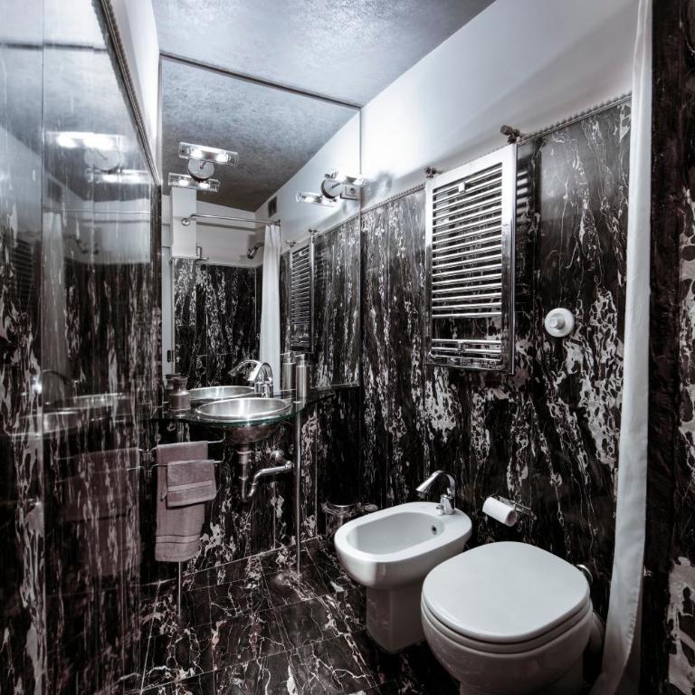 Turin Art Experience Bed & Breakfast - Suite Deluxe - 4