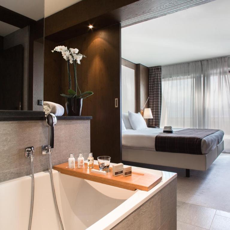 Crans Ambassador - Suite - Vue sur Montagne - 1