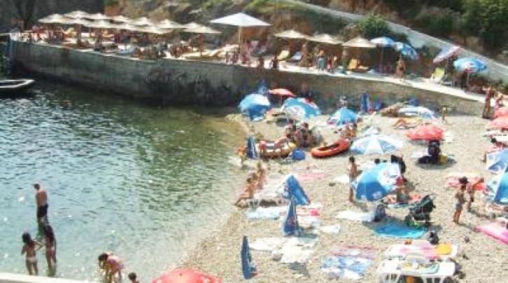 Teuta Apartments - Dvokrevetna Soba sa Bračnim Krevetom sa Balkonom i Pogledom na More - 9