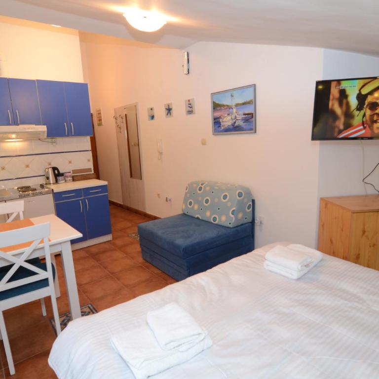 Maritimo Apartments - Studio Apartment - 19