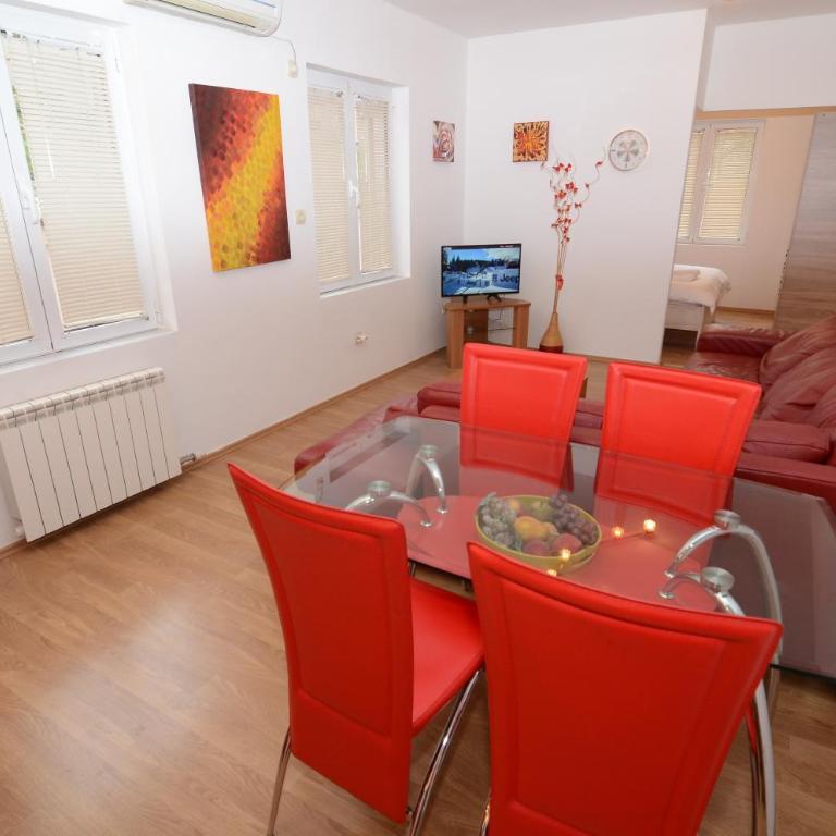 Maritimo Apartments - One-Bedroom Apartment - 22