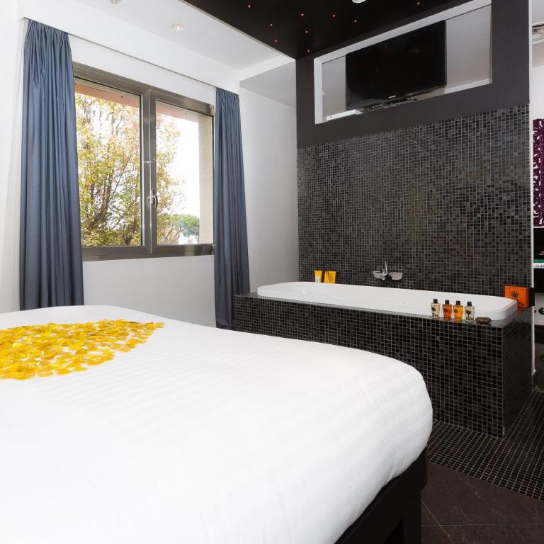 JC Hotel - Suite - 10