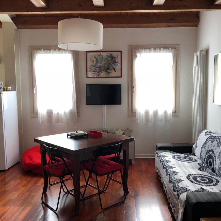 Casa vacanze Chez la Reine - holiday home Vicenza - Appartamentino su 2 Livelli - 28