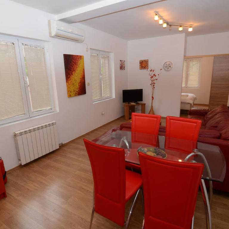 Maritimo Apartments - One-Bedroom Apartment - 21
