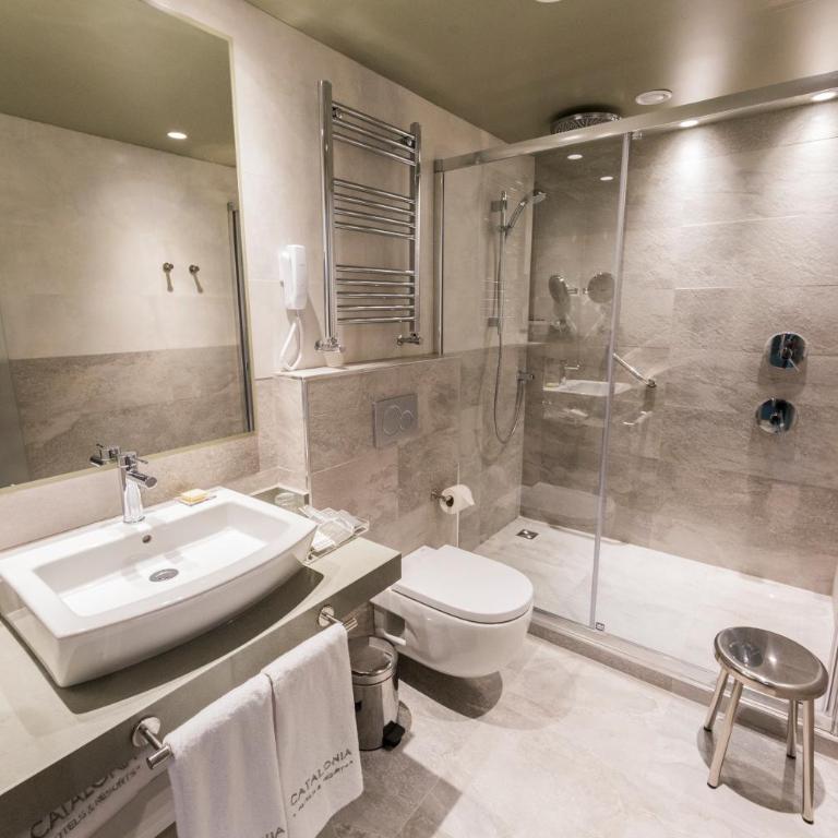 Catalonia Granada - Superior Double Room - 1
