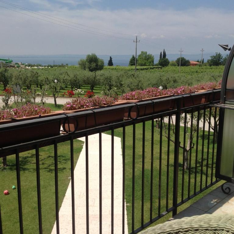 relais del sol agriturismo - Camera Matrimoniale con Balcone e Vista Lago (2 Adulti) - 2