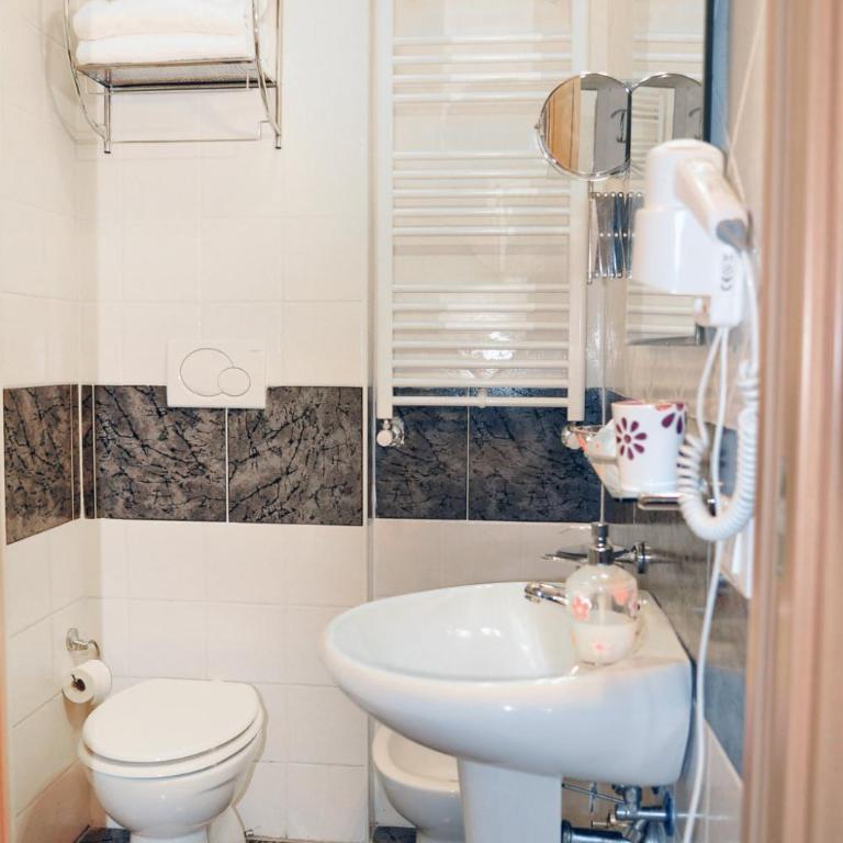 Locanda al Viminale - Camera Matrimoniale/Doppia con Letti Singoli - 21