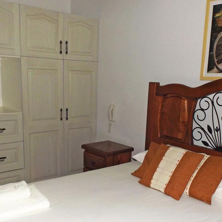 La Perla Hotel - Habitación Doble Económica - 3