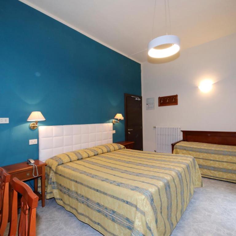 Hotel Moderno - Camera Tripla - 2