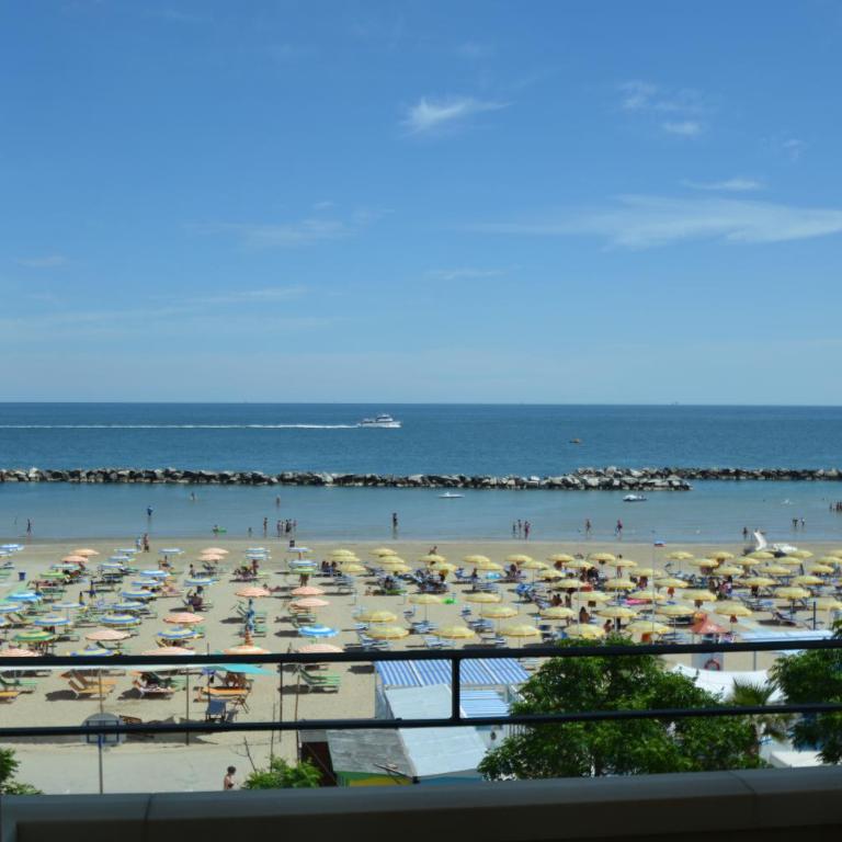 Hotel Palos - Camera Tripla con Vista Mare - 2