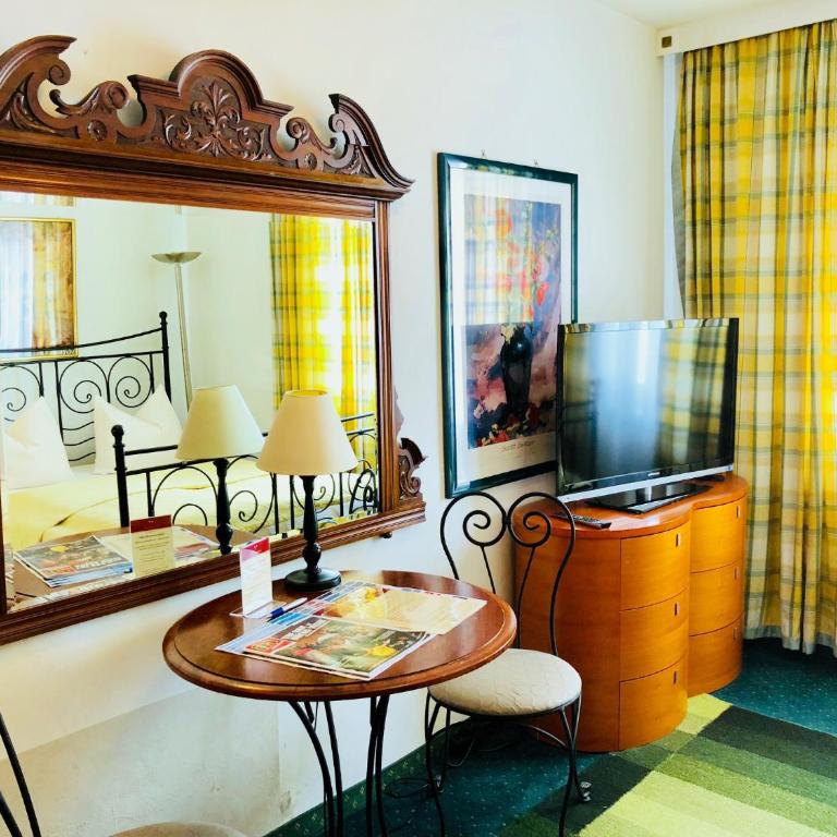 Hotel Mariahilf München - Small Double Room - 2