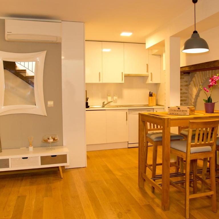 Elements Rooms - Apartamento Dúplex - 3