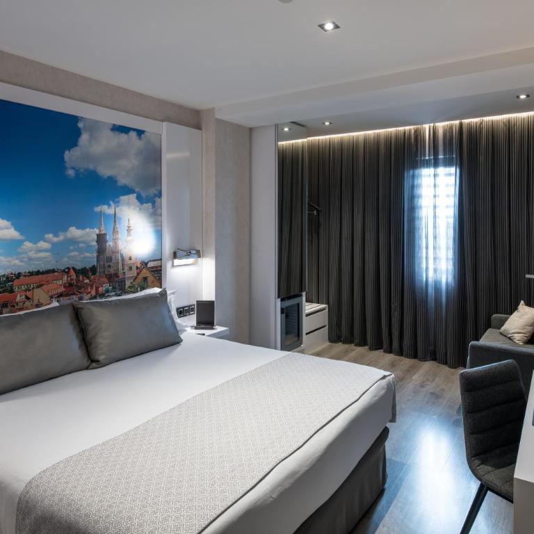 Catalonia Gran Via BCN - Superior Double Room - 1