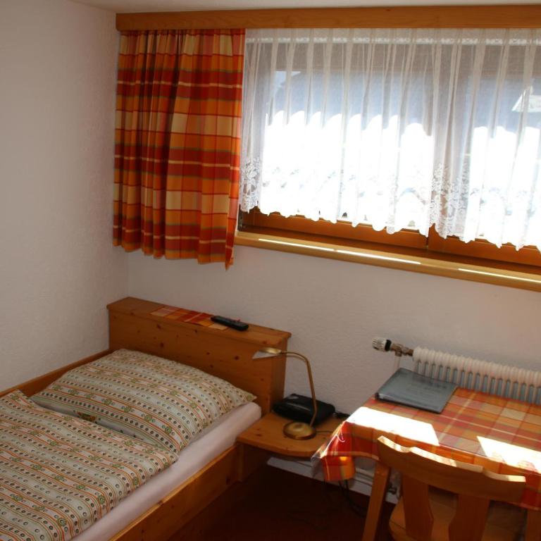 Haus Dorfer - Einzelzimmer mit Dusche - 2