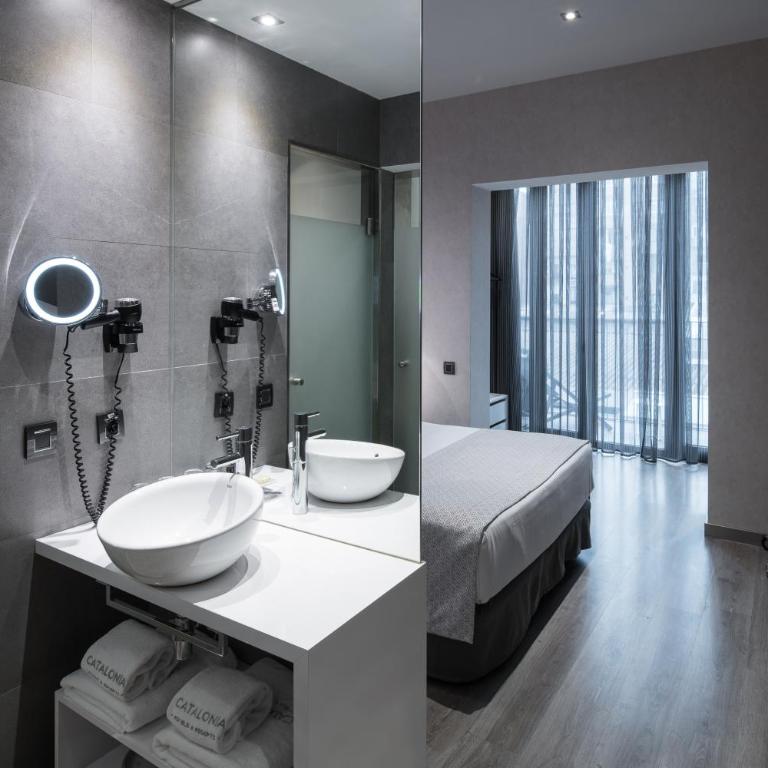 Catalonia Gran Via BCN - Superior Double Room with Terrace - 2