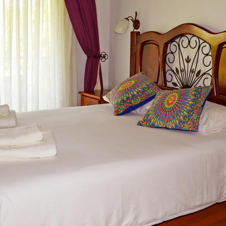 La Perla Hotel - Habitación Doble con cama supletoria - 2