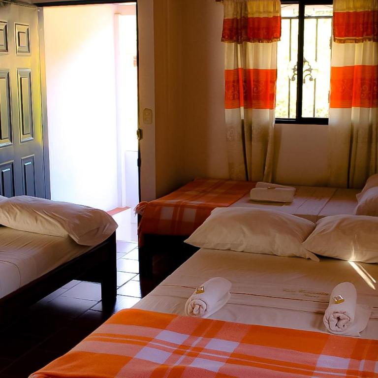 Casa Campestre Las Nieves - Habitación Familiar Estándar - 2