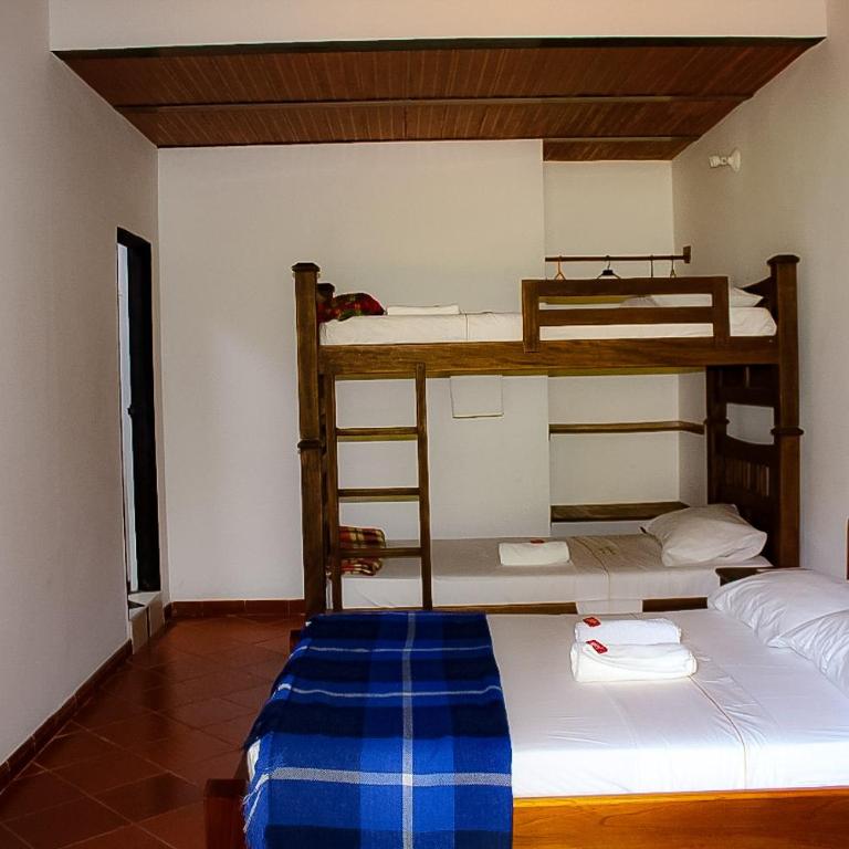 Casa Campestre Las Nieves - Habitación Cuádruple Estándar - 2