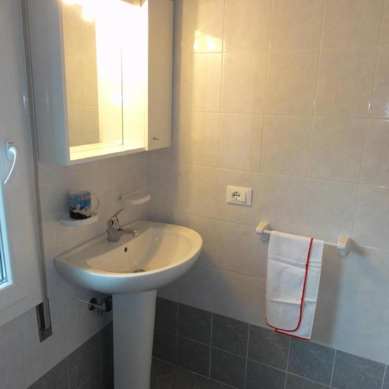 Villa Bianca - Appartamento con 2 Camere da Letto - 3