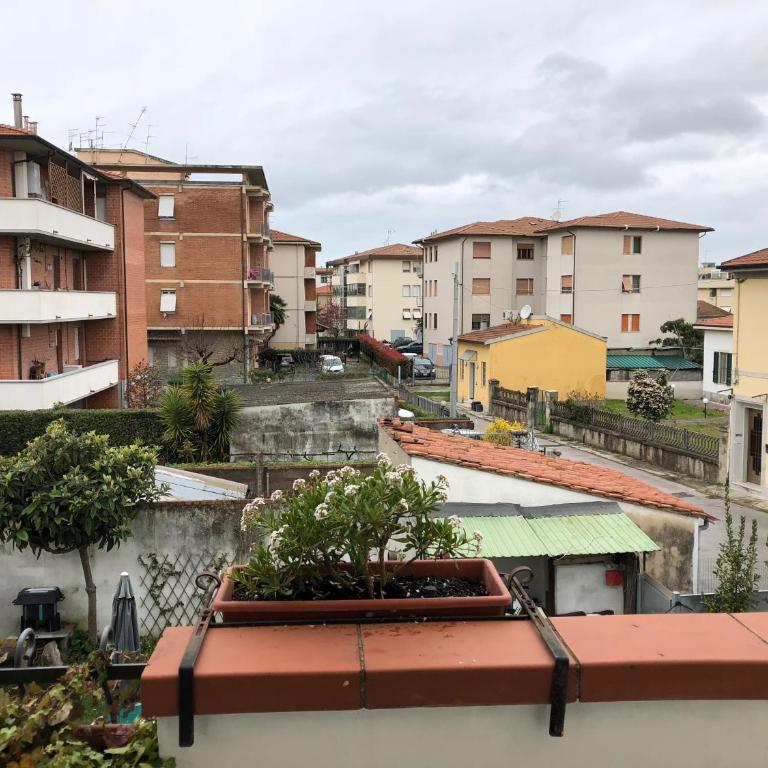 Da Paola - Camera Matrimoniale/Doppia con Letti Singoli con Bagno in Comune - 13