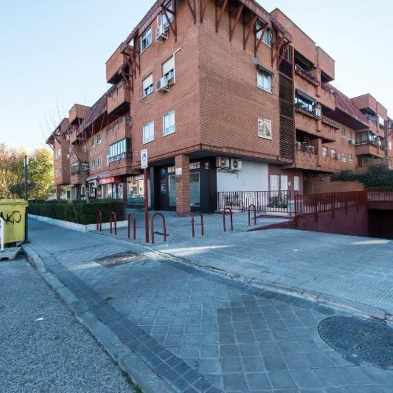 Vivienda Familiar con Jardin junto a Ifema - Apartment - 54