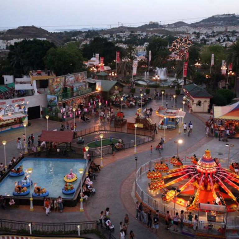 Benalmadena Costa Sol Holiday Rentals - Apartamento - 85