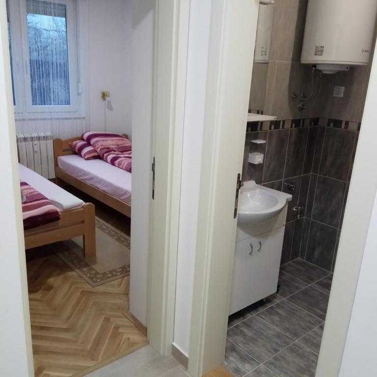 Apartman Ana - Apartment - 12