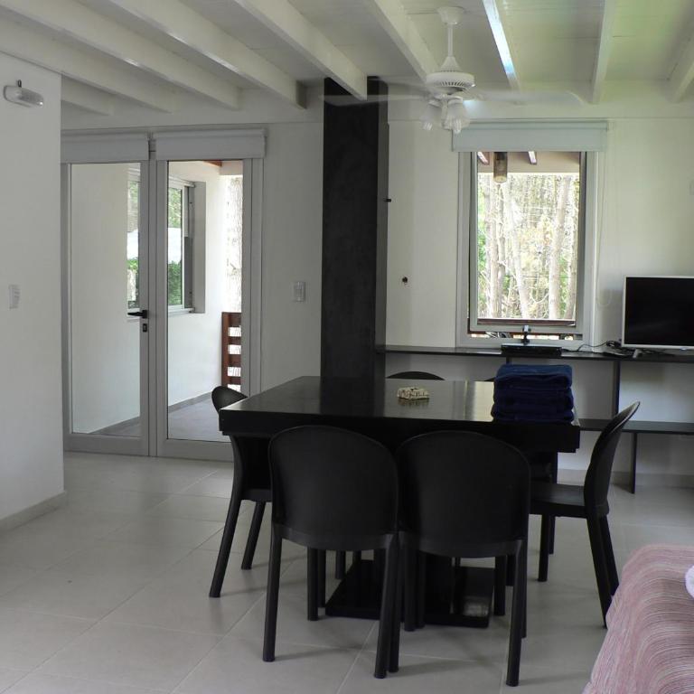 Abuelo Berto - One-Bedroom Apartment - 10