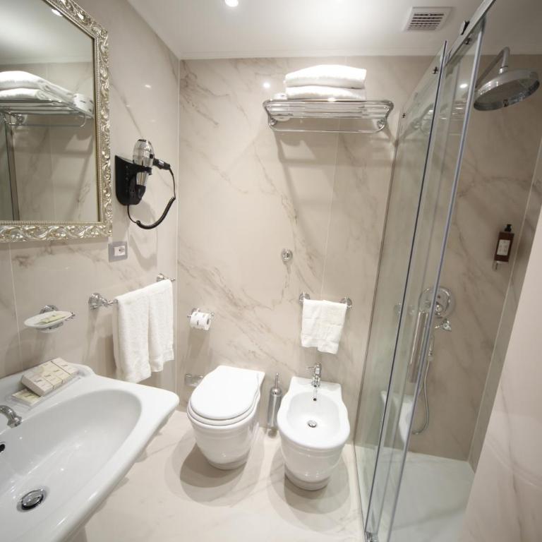 Maison Tritone - Deluxe Triple Room - 23