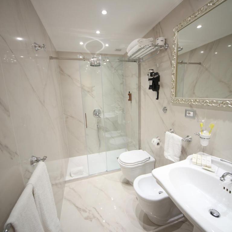 Maison Tritone - Deluxe Room - 17