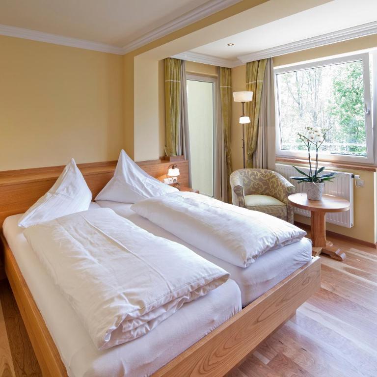Seevilla Altaussee - Doppelzimmer mit Bergblick - 2