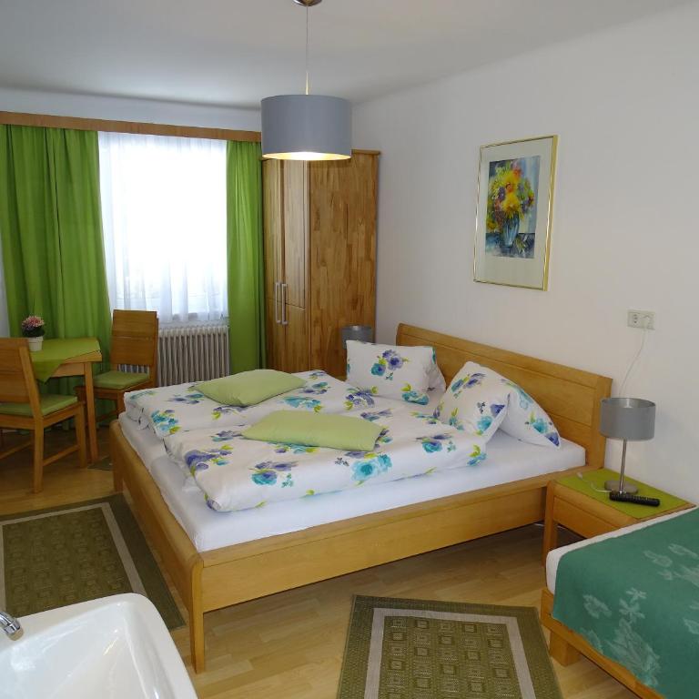 Pension Bayrhammer - Camera Tripla - 2