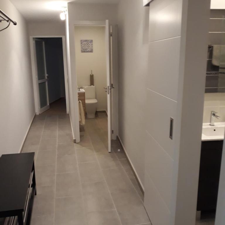 modern holiday apartment with private pool - Apartamento - 8