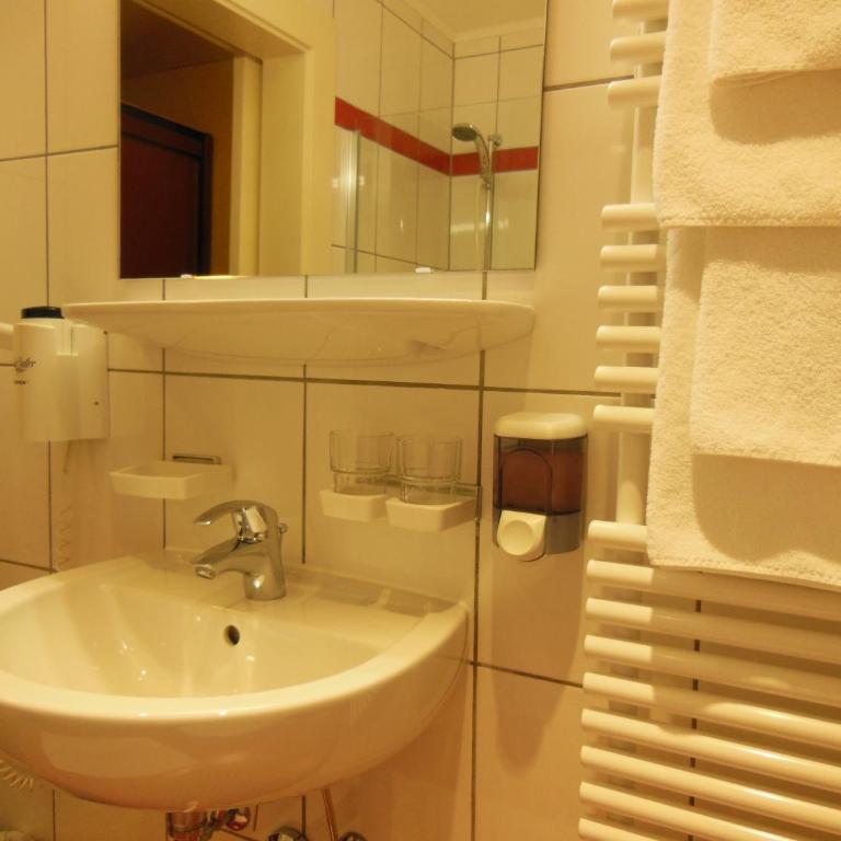 Wohlfühlresort und Feriengut Martinerhof - Doppelzimmer - 5