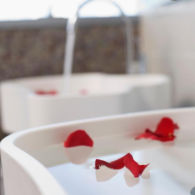 UNA HOTELS T Hotel Cagliari - Junior Suite - 8