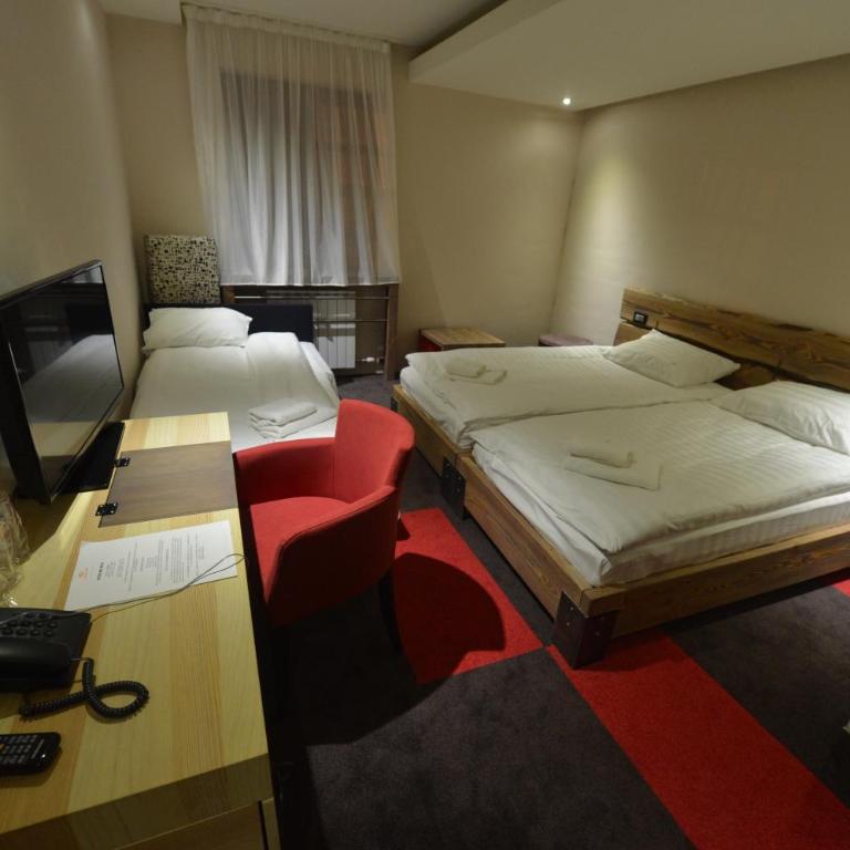 Hotel Lavina - Triple Room - 3