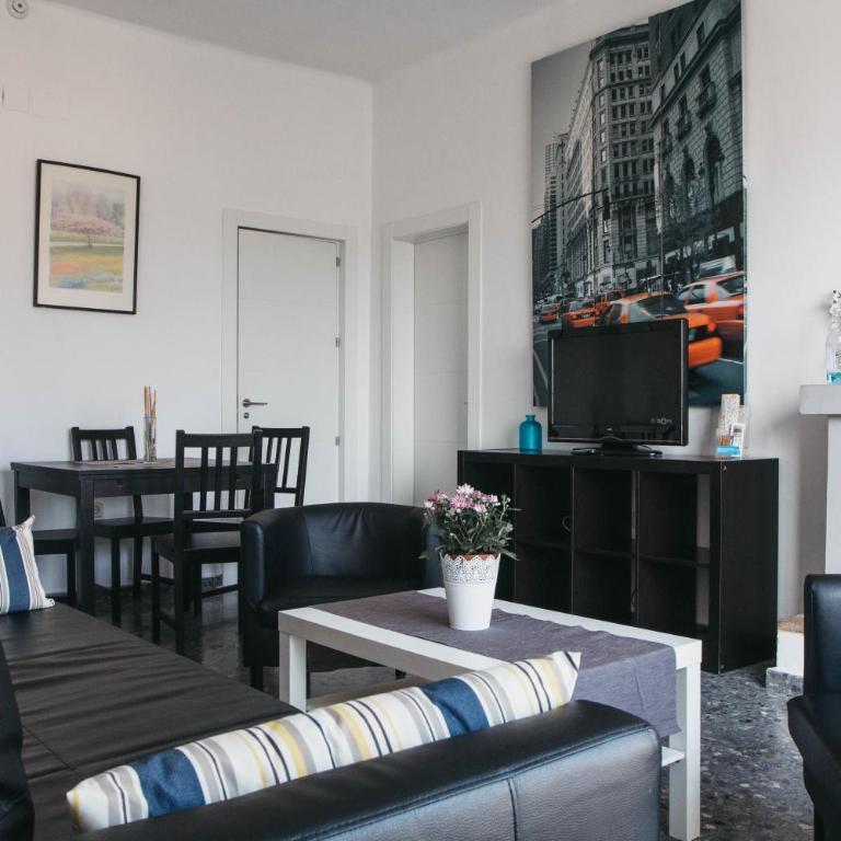 Ático con terraza y vistas - Two-Bedroom Penthouse Apartment with views to the Alcazaba - 3