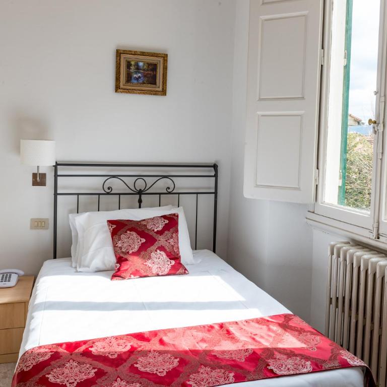 Hotel St. James - Superior Single Room - 1