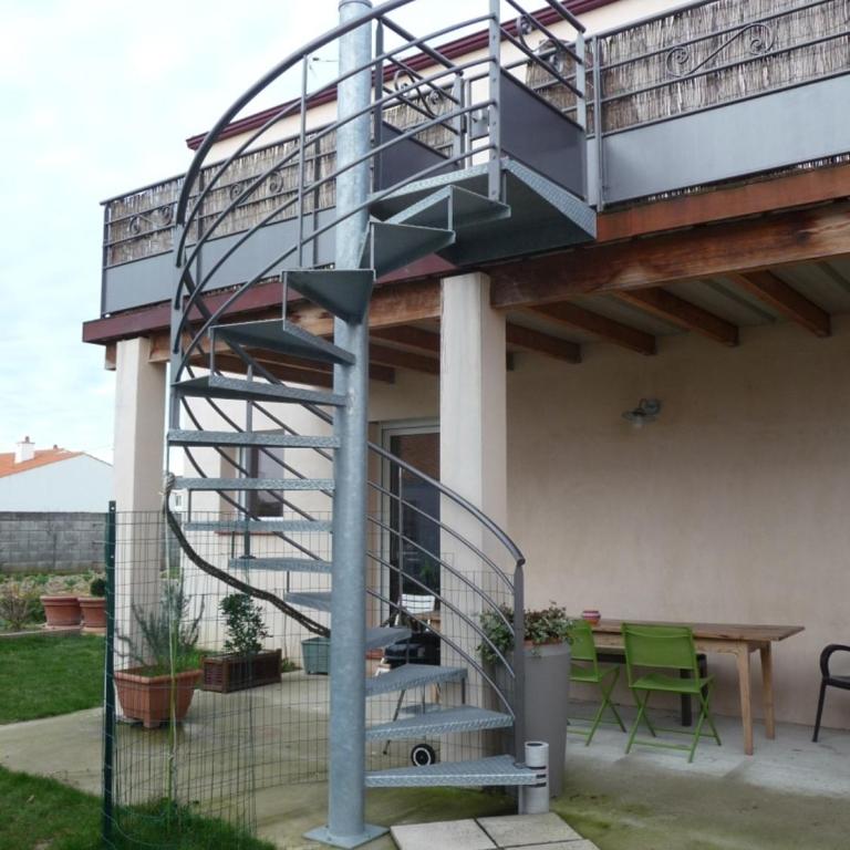 Chambre d'hôte Fleur de Potager - Chambre Triple avec Terrasse - 10