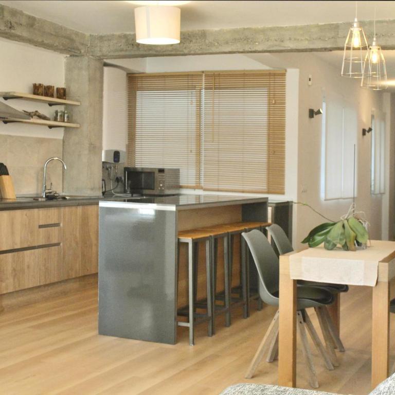 THE BOHO-CHIC OASIS, lovely city center apartment - Apartamento - 4