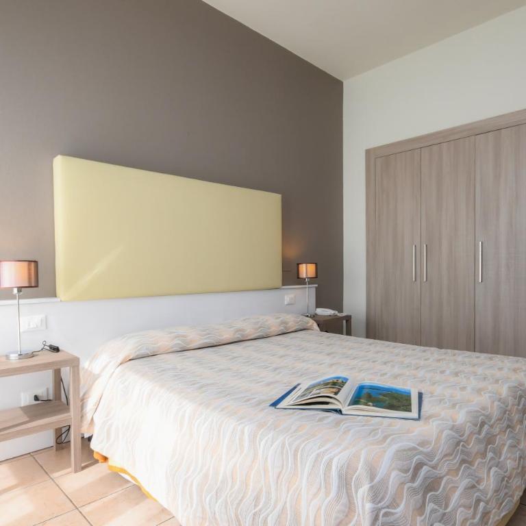 Hotel Miramar - Camera Matrimoniale/Doppia con Letti Singoli con Vista Lago Parziale - 4