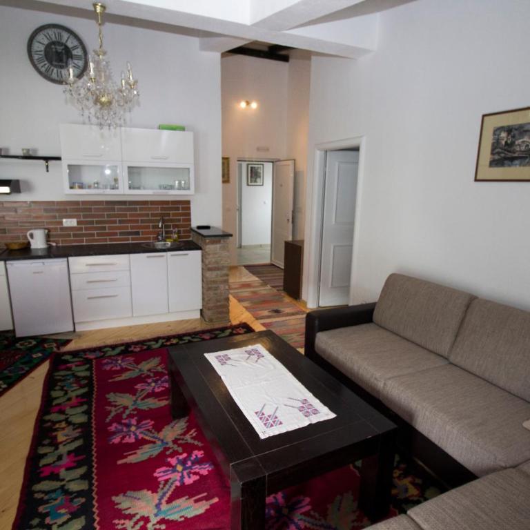 Hotel & Rooms Lombrelle - One-Bedroom Apartment - 3