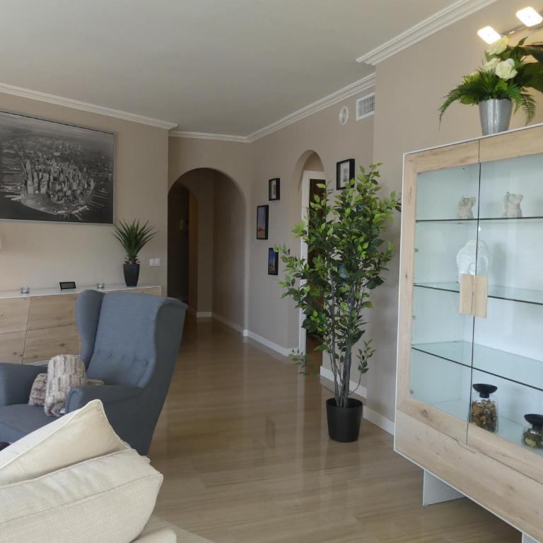 Malaga Benalmadena Puerto Marina Costa Sol Holiday Rentals - Apartment - 48